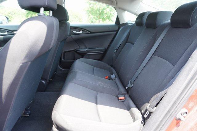 Photo of 2019 Molten Lava Pearl Honda Civic