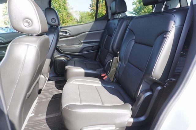 Photo of 2021 Summit White GMC Acadia