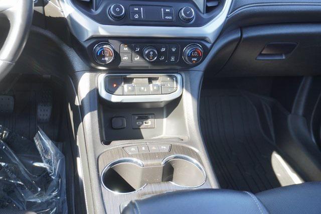 Photo of 2021 Summit White GMC Acadia