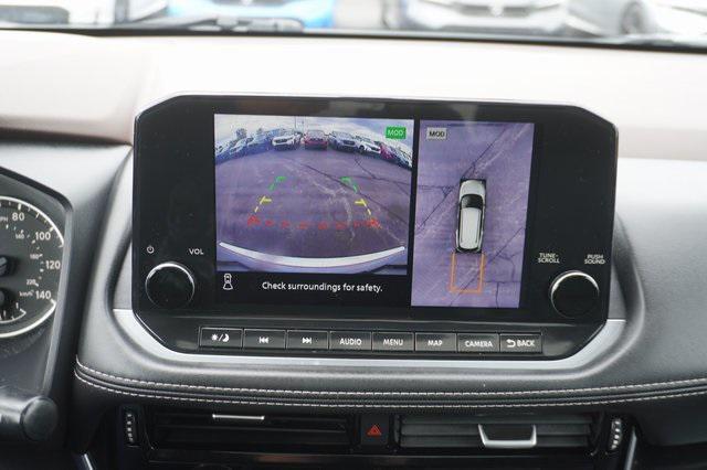 Photo of 2023 Boulder Gray Pearl Nissan Rogue
