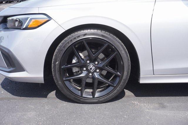 Photo of 2022 Lunar Silver Metallic Honda Civic