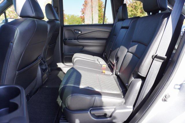 Photo of 2021 Lunar Silver Metallic Honda Passport