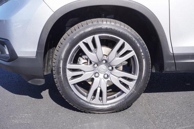 Photo of 2021 Lunar Silver Metallic Honda Passport