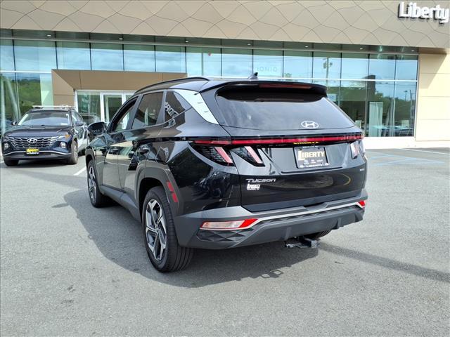 Photo of 2023 Phantom Black Pearl Hyundai TUCSON