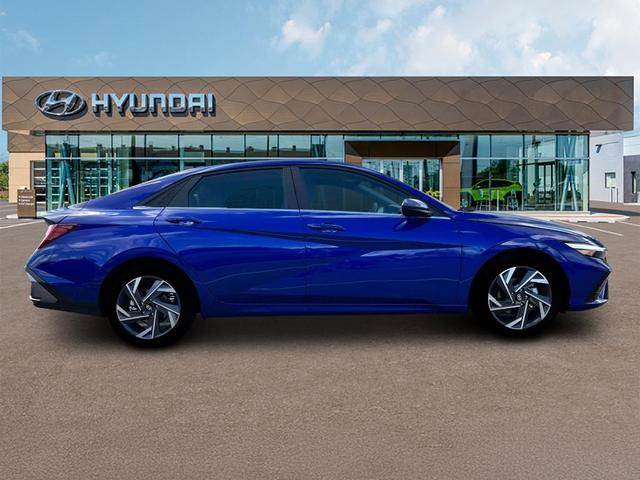 Photo of 2025 Intense Blue Hyundai ELANTRA