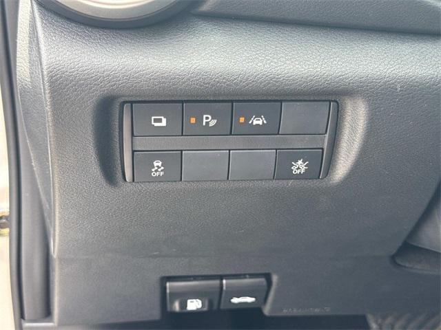 Photo of 2025 Brilliant Silver Metallic Nissan Versa