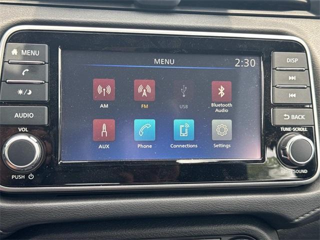 Photo of 2025 Brilliant Silver Metallic Nissan Versa