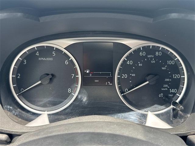 Photo of 2025 Brilliant Silver Metallic Nissan Versa