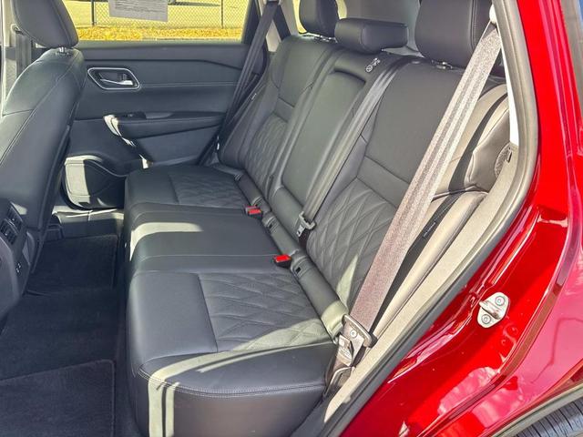 Photo of 2024 Scarlet Ember Nissan Rogue