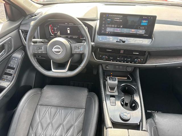 Photo of 2024 Scarlet Ember Nissan Rogue