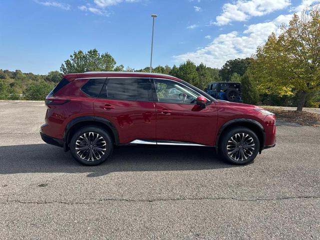 Photo of 2024 Scarlet Ember Nissan Rogue
