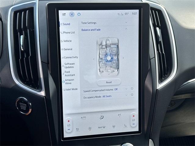 Photo of 2024 Agate Black Metallic Ford Edge