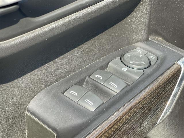 Photo of 2019 Iridescent Pearl Tricoat Chevrolet Silverado 1500