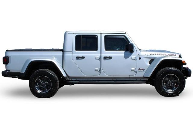 Photo of 2023 Silver Zynith Clearcoat Jeep Gladiator