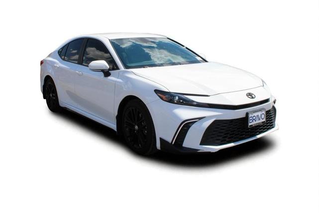Photo of 2025 White Toyota Camry