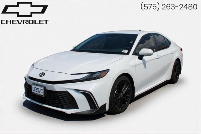 Photo of 2025 White Toyota Camry