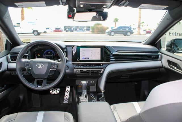 Photo of 2025 White Toyota Camry