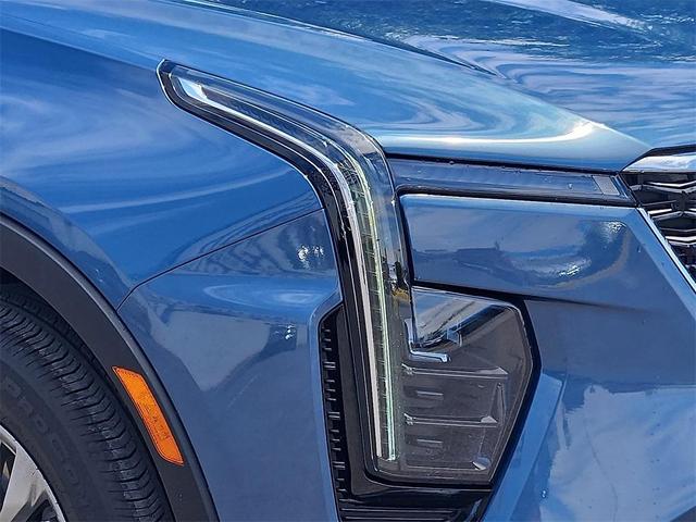 Photo of 2025 Deep Sea Metallic Cadillac XT4