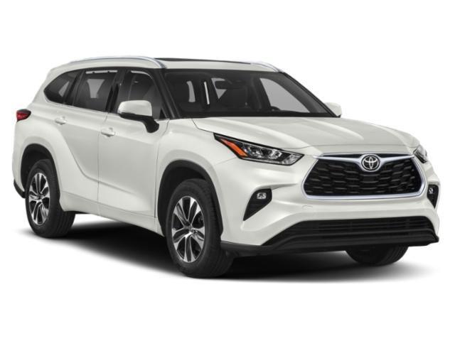 Photo of 2021 Midnight Black Metallic Toyota Highlander