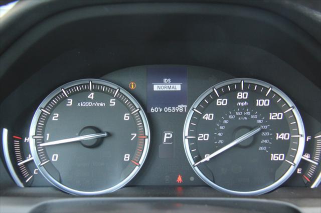 Photo of 2016 Silver Acura TLX