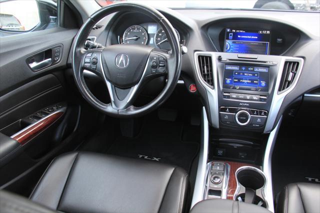 Photo of 2016 Silver Acura TLX