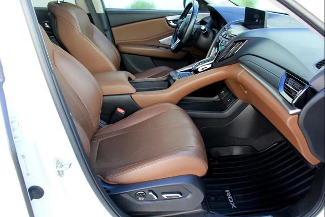 Photo of 2020 White Acura RDX