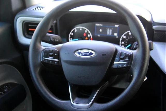 Photo of 2022 White Ford Maverick