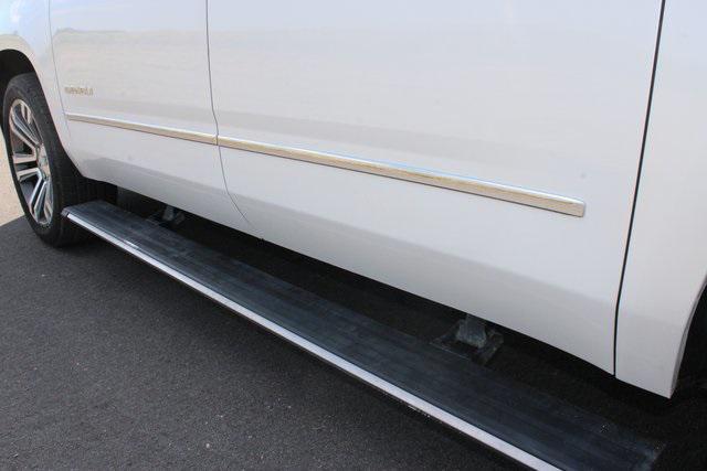 Photo of 2018 Summit White GMC Yukon XL
