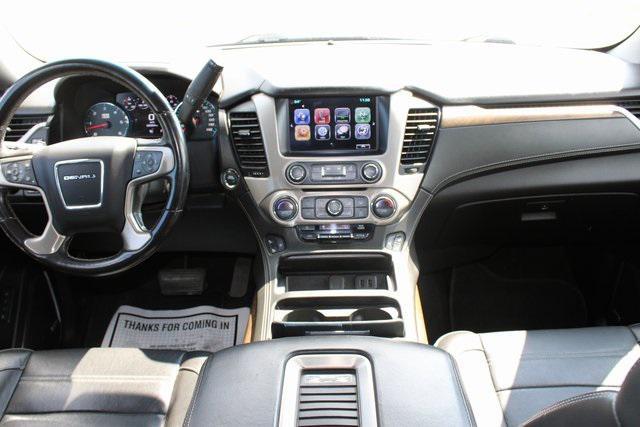 Photo of 2018 Summit White GMC Yukon XL