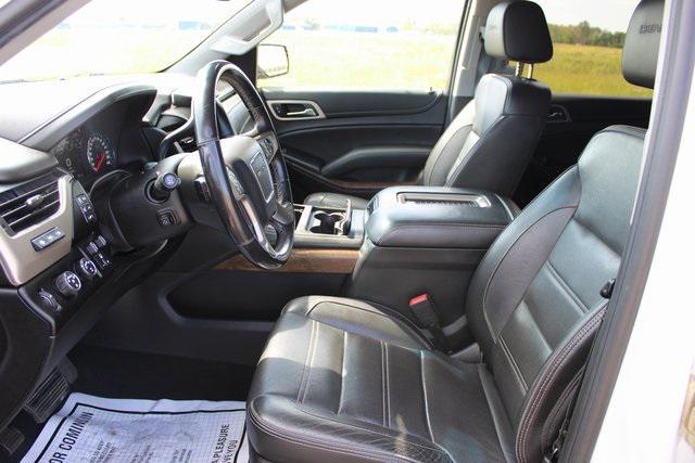 Photo of 2018 Summit White GMC Yukon XL