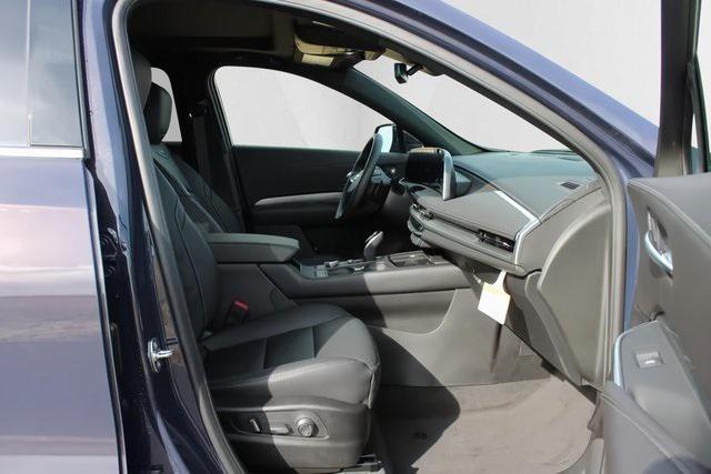 Photo of 2025 Midnight Sky Metallic Cadillac XT4