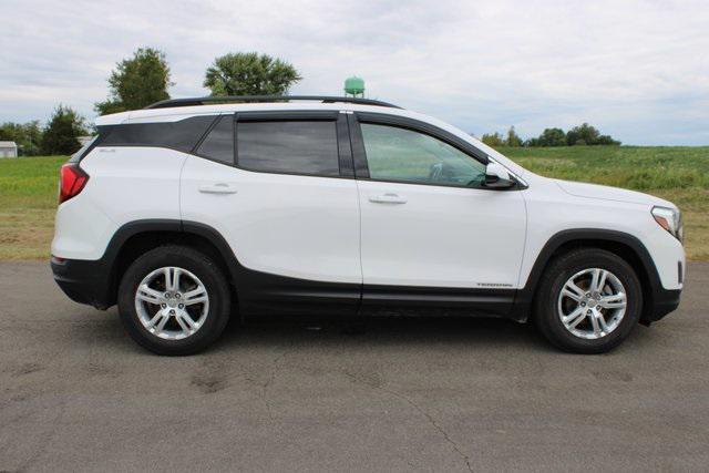 Photo of 2020 Summit White GMC Terrain