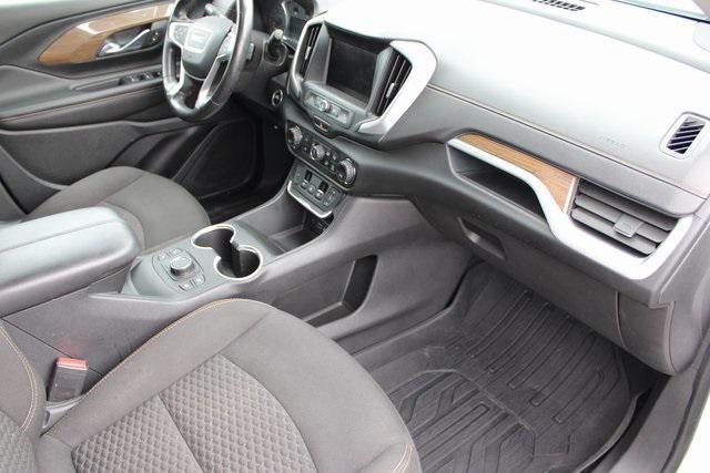 Photo of 2020 Summit White GMC Terrain