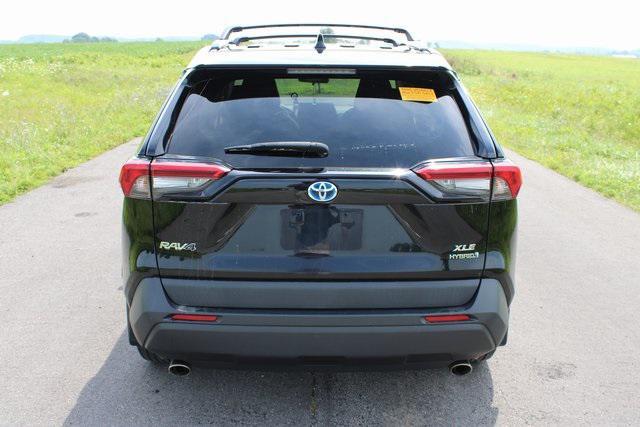 Photo of 2020 Midnight Black Metallic Toyota RAV4 Hybrid