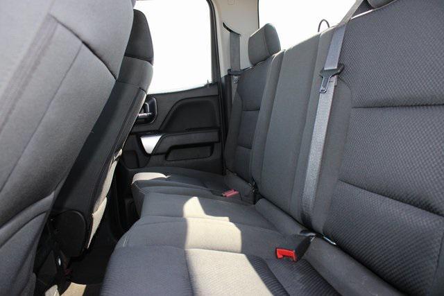 Photo of 2018 Silver Ice Metallic Chevrolet Silverado 1500