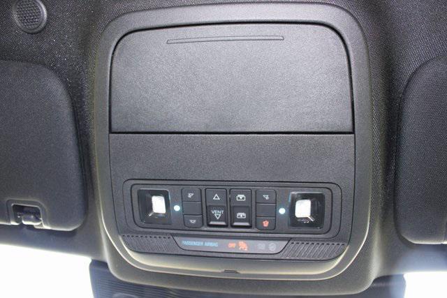 Photo of 2022 Carbonized Gray Metallic Ford Explorer