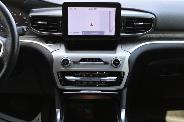 Photo of 2022 Carbonized Gray Metallic Ford Explorer