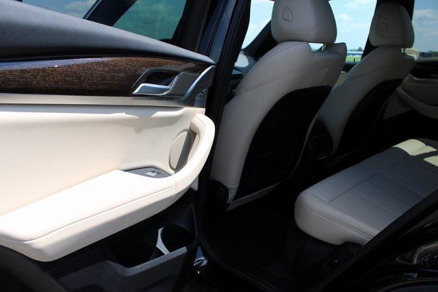 Photo of 2023 Jet Black BMW X3