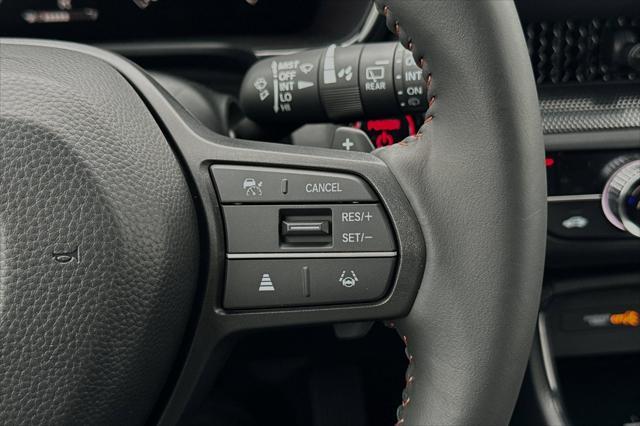 Photo of 2025 Silver Metallic Honda CR-V Hybrid