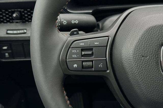Photo of 2025 Silver Metallic Honda CR-V Hybrid