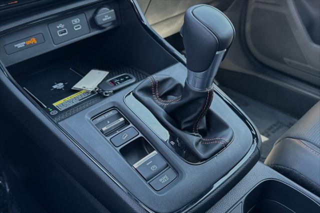 Photo of 2025 Silver Metallic Honda CR-V Hybrid