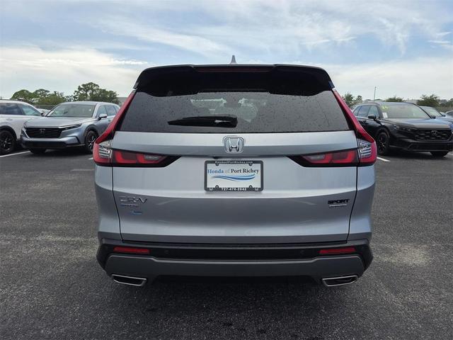 Photo of 2025 Silver Metallic Honda CR-V Hybrid