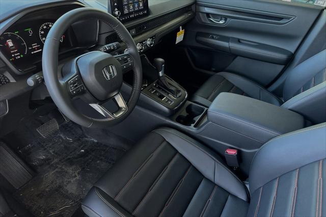 Photo of 2025 Silver Metallic Honda CR-V Hybrid