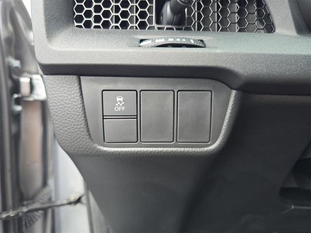 Photo of 2024 Lunar Silver Metallic Honda CR-V Hybrid