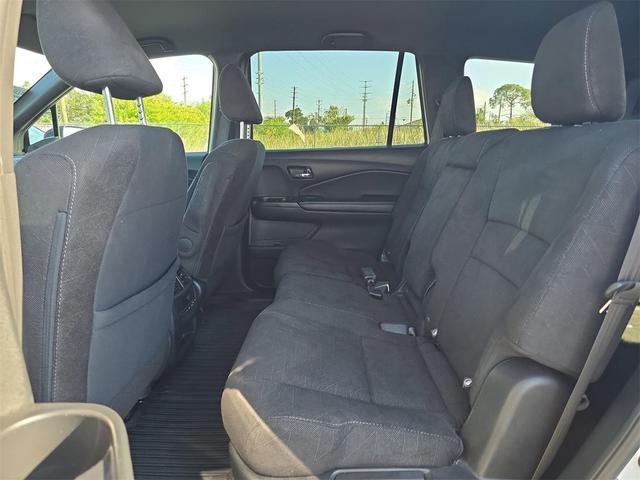 Photo of 2022 Platinum White Pearl Honda Pilot