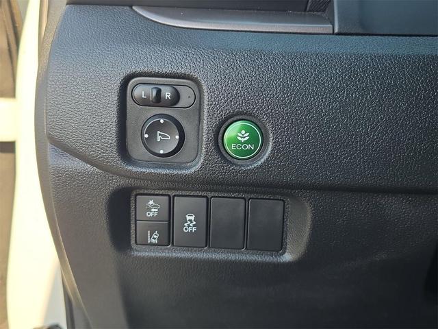 Photo of 2022 Platinum White Pearl Honda Pilot