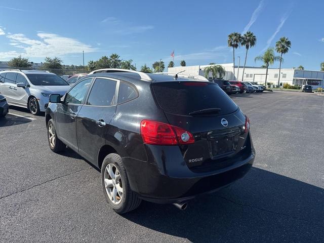 Photo of 2010 Wicked Black Nissan Rogue