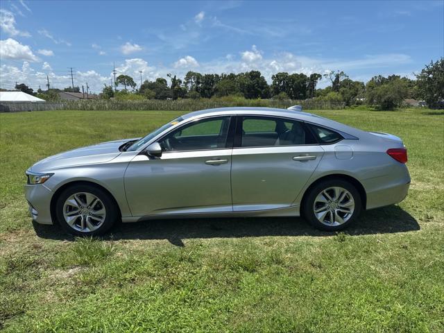 Photo of 2020 Lunar Silver Metallic Honda Accord