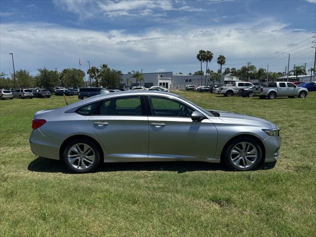 Photo of 2020 Lunar Silver Metallic Honda Accord