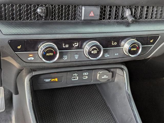 Photo of 2024 Crystal Black Pearl Honda CR-V Hybrid